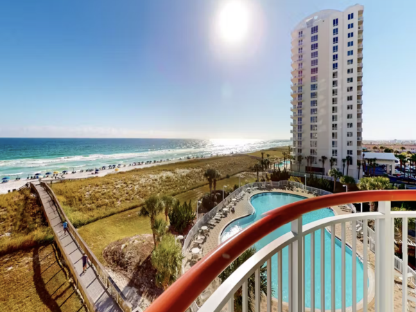 Located on Navarre Beach on the 4th floor